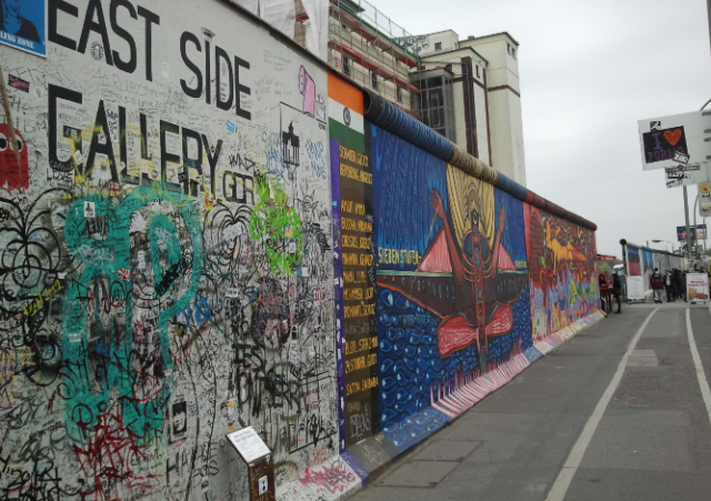 Mur Berliński Pomalowany